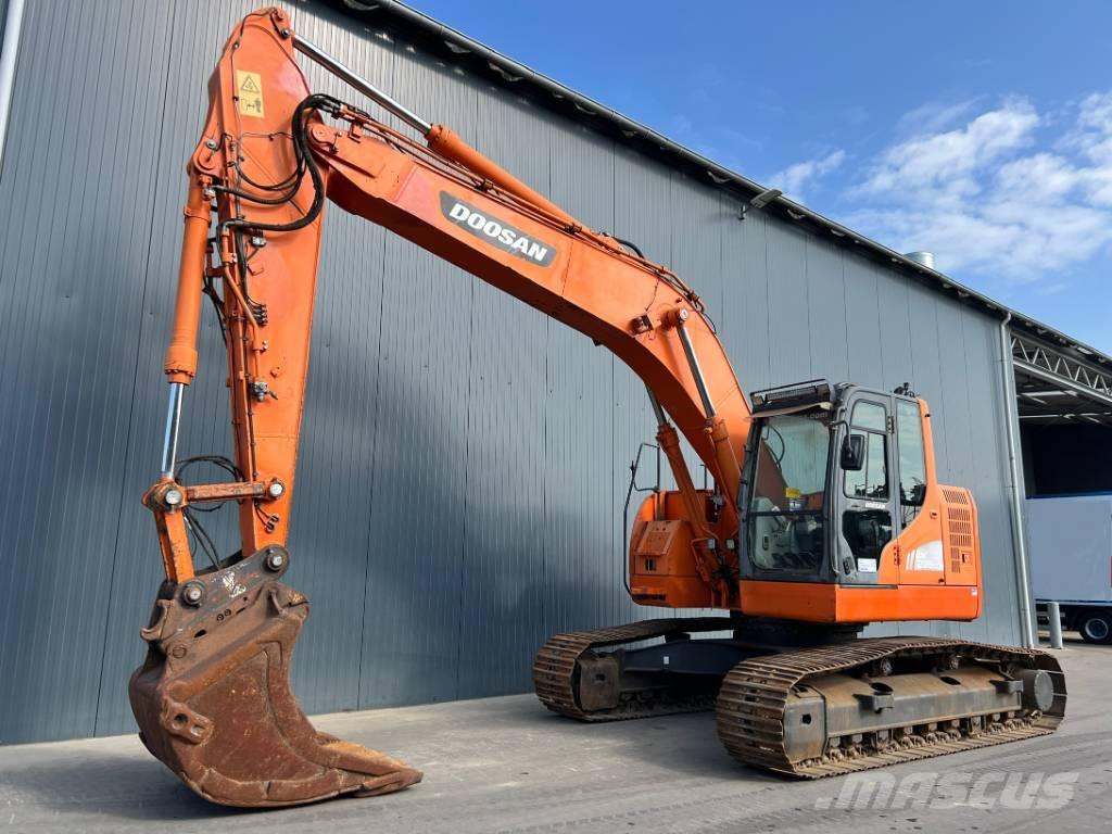 Doosan DX235LCR Bageri gusjeničari