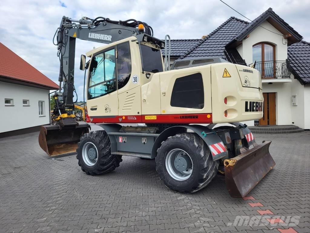 Liebherr 916 Bageri na kotačima