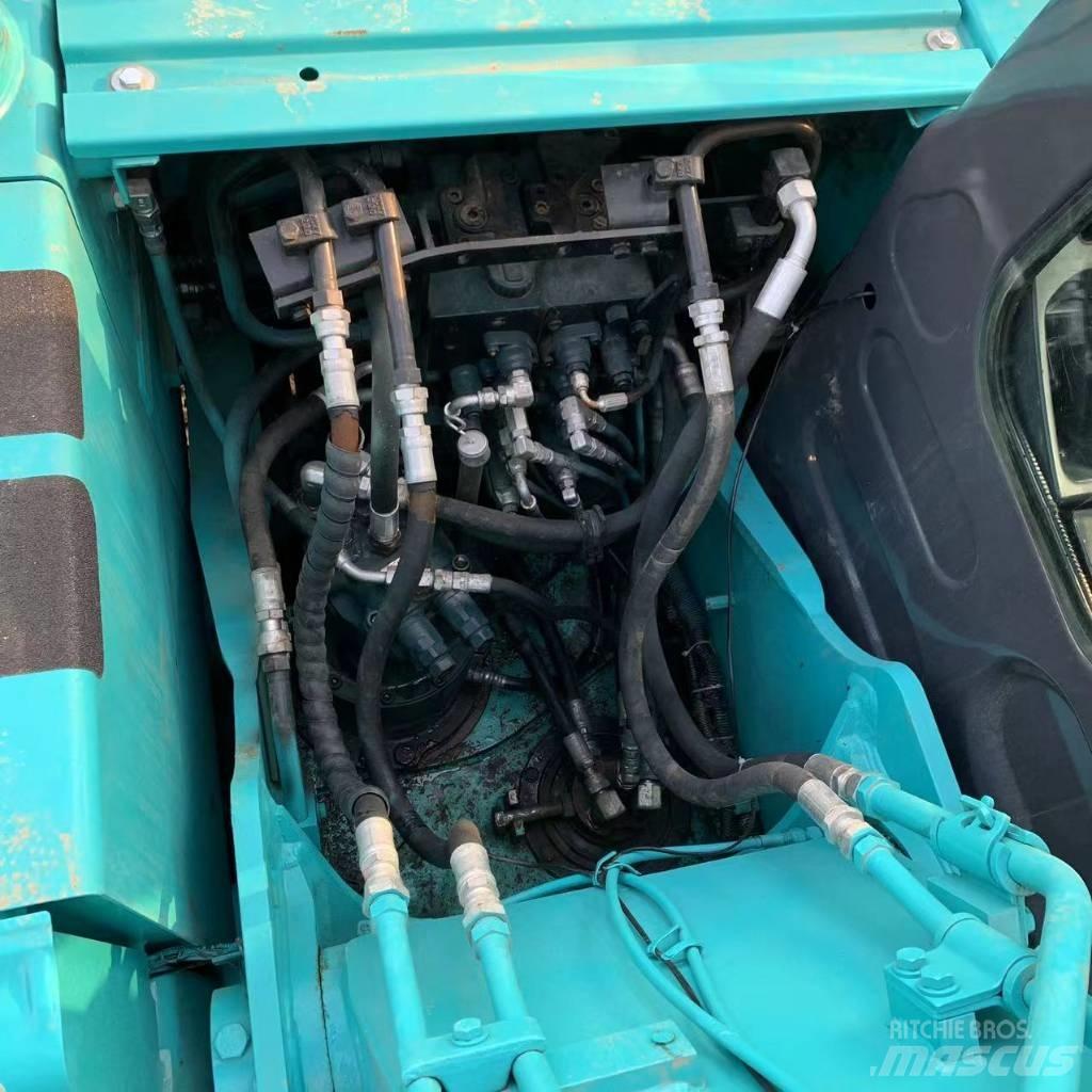 Kobelco 140 SR Bageri gusjeničari