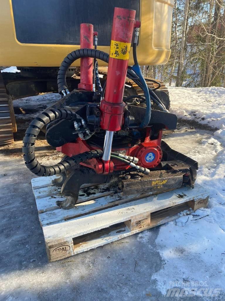 CAT 320 EL Bageri gusjeničari