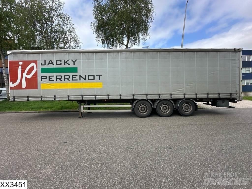 Fruehauf Tautliner Poluprikolice sa ceradom