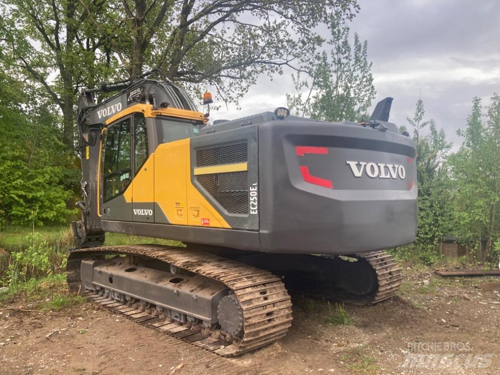 Volvo EC 250 EL Bageri gusjeničari