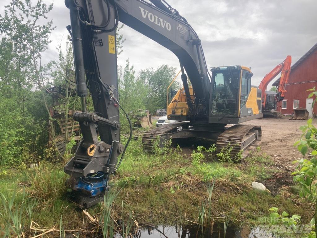 Volvo EC 250 EL Bageri gusjeničari