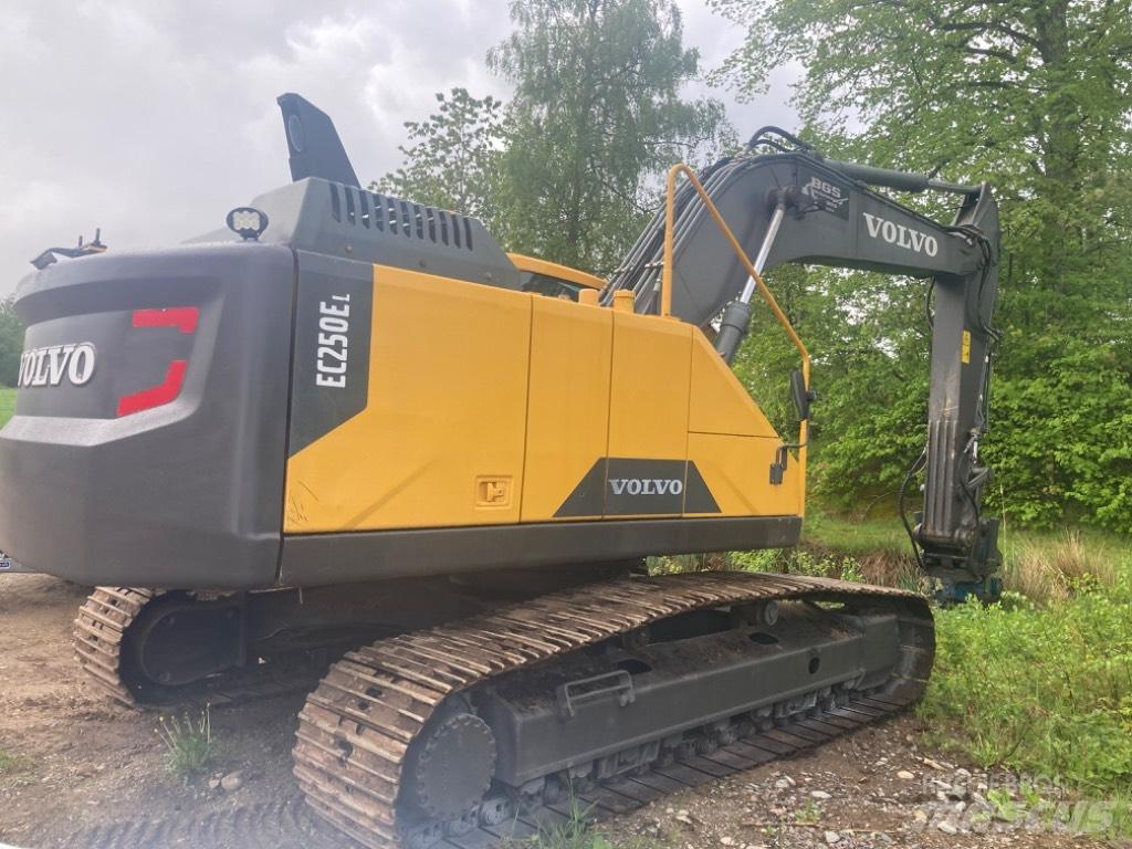 Volvo EC 250 EL Bageri gusjeničari