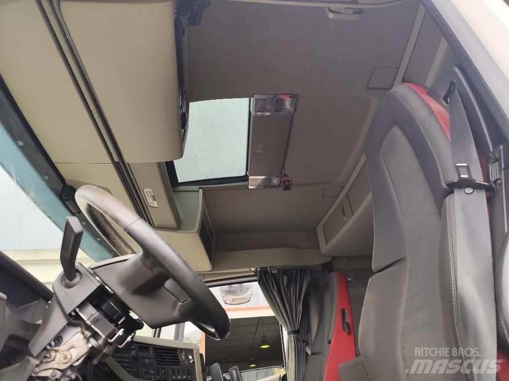 Volvo FH 13 540 Kamioni s ravnim pločom / vitlom