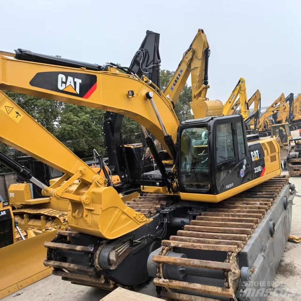 CAT 320 D Amfibijski bageri