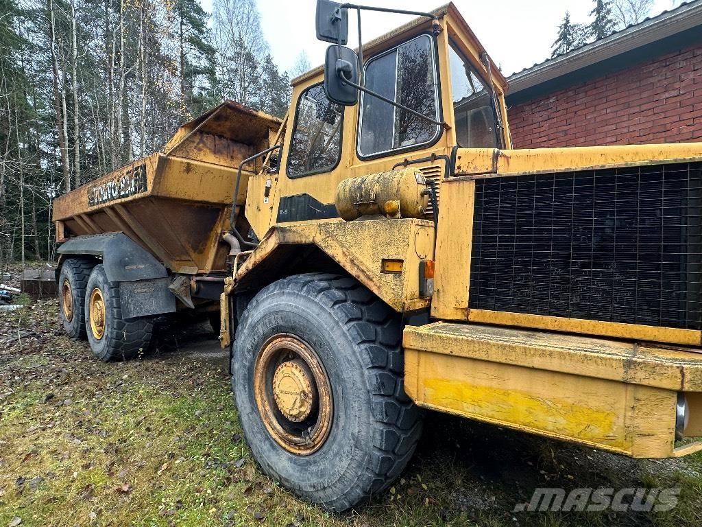 Volvo BM A25 6x6 Zglobni demperi