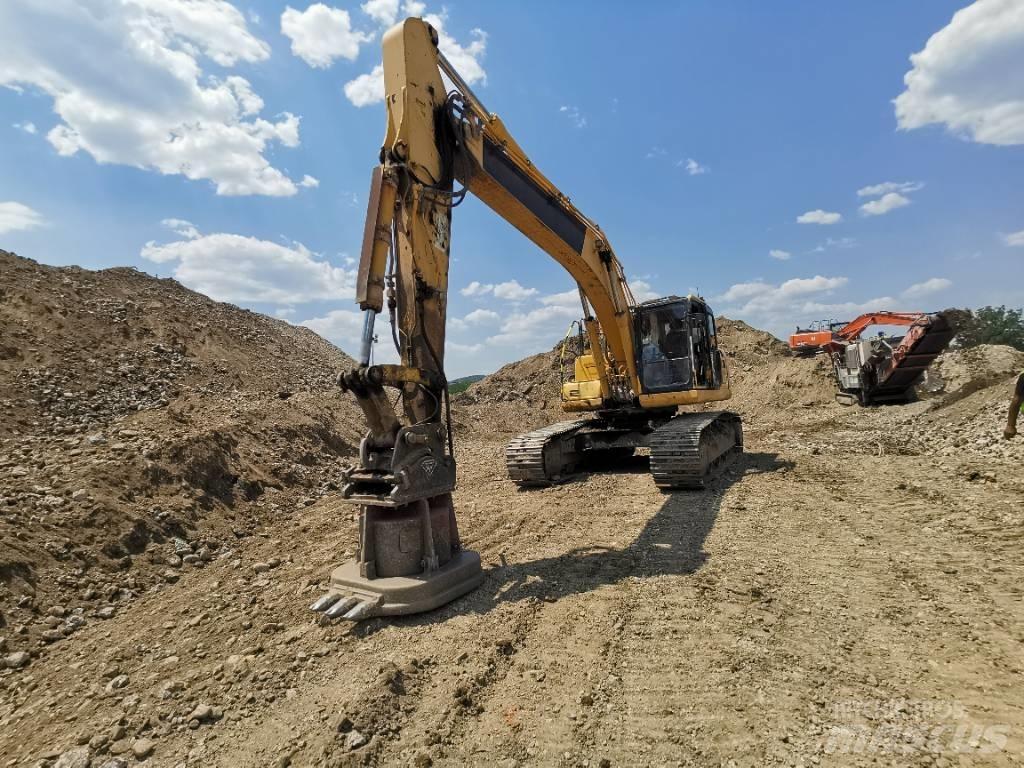 Komatsu PC 290 LC-10 Bageri gusjeničari