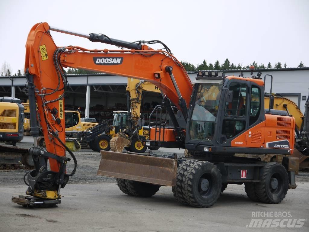 Doosan DX 170 W-5 Bageri na kotačima