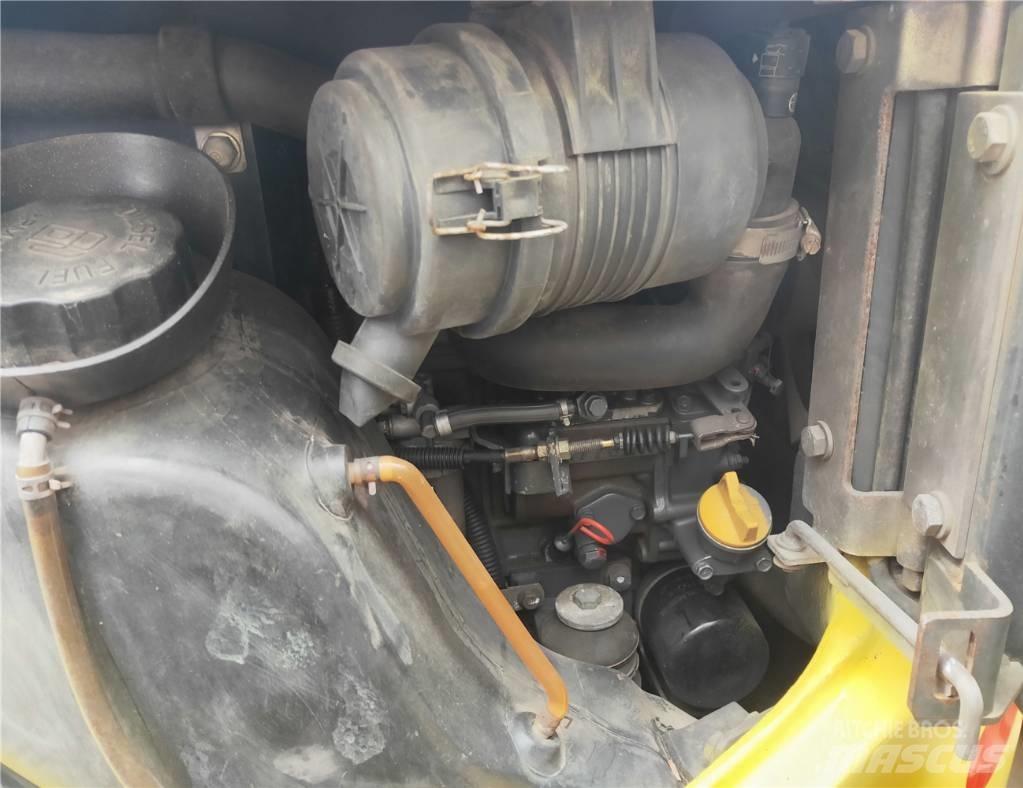 Komatsu PC18 Bageri gusjeničari