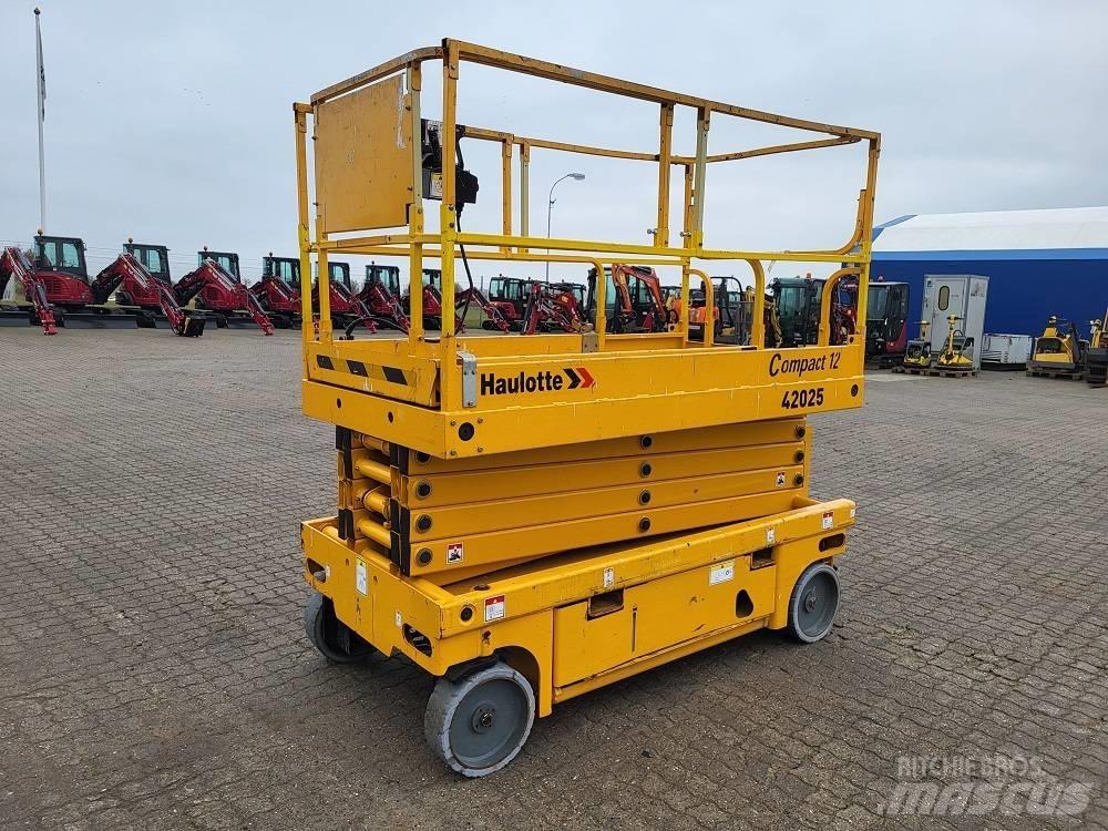 Haulotte Compact 12 Škaraste platforme