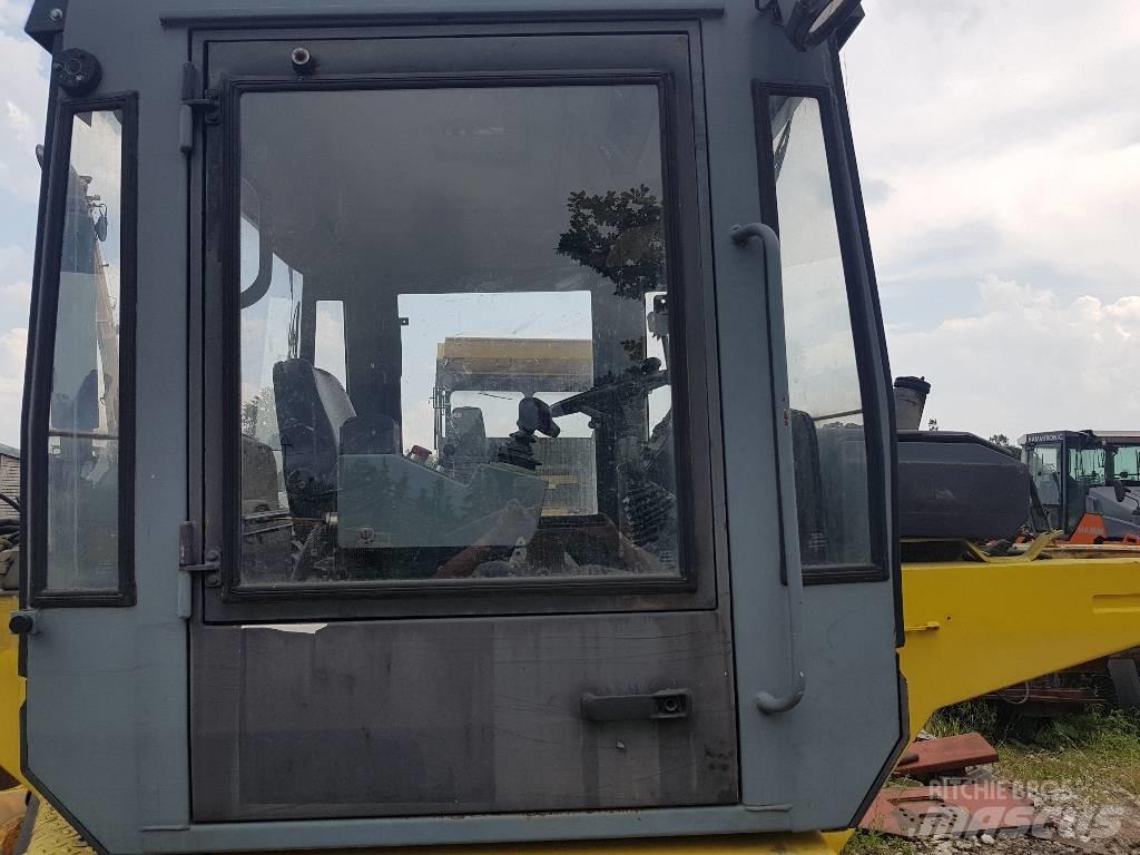 Bomag BW 184 AD Kabine i unutrašnjost