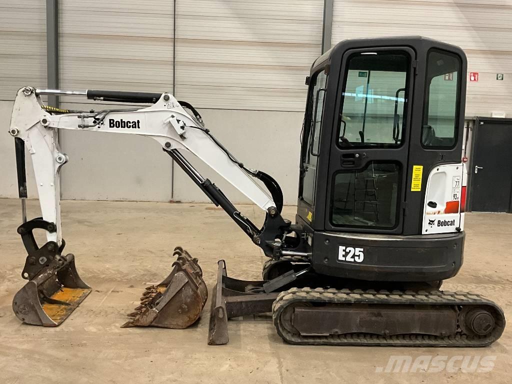 Bobcat E 25 Mini bageri <7t