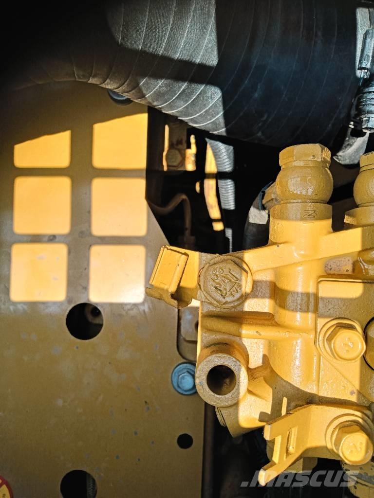 CAT 320 D Bageri gusjeničari