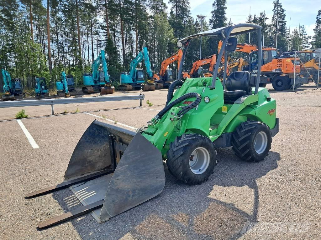 Avant 630 Višenamjenski utovarivači