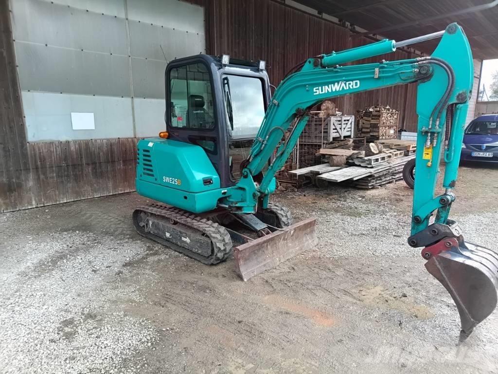 Sunward SWE 25 B Mini bageri <7t