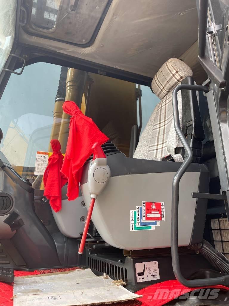 Komatsu PC 200-8 Bageri gusjeničari