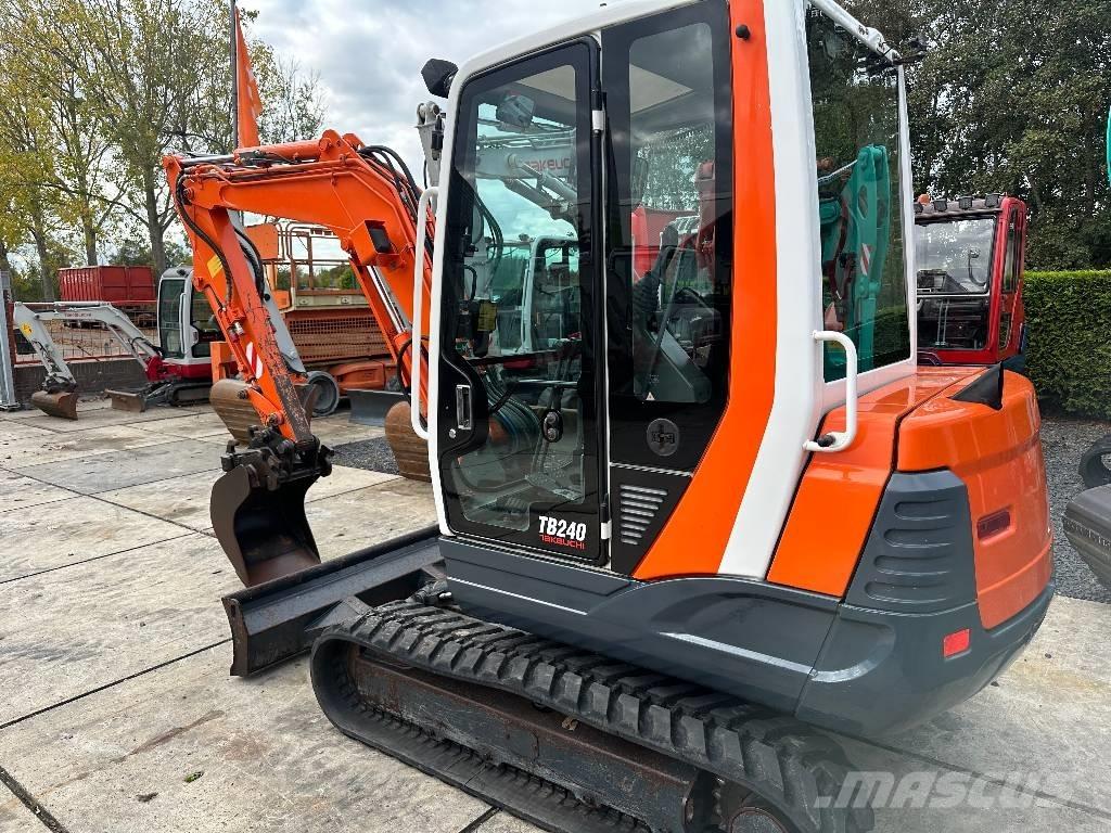 Takeuchi TB 235 CR Mini bageri <7t
