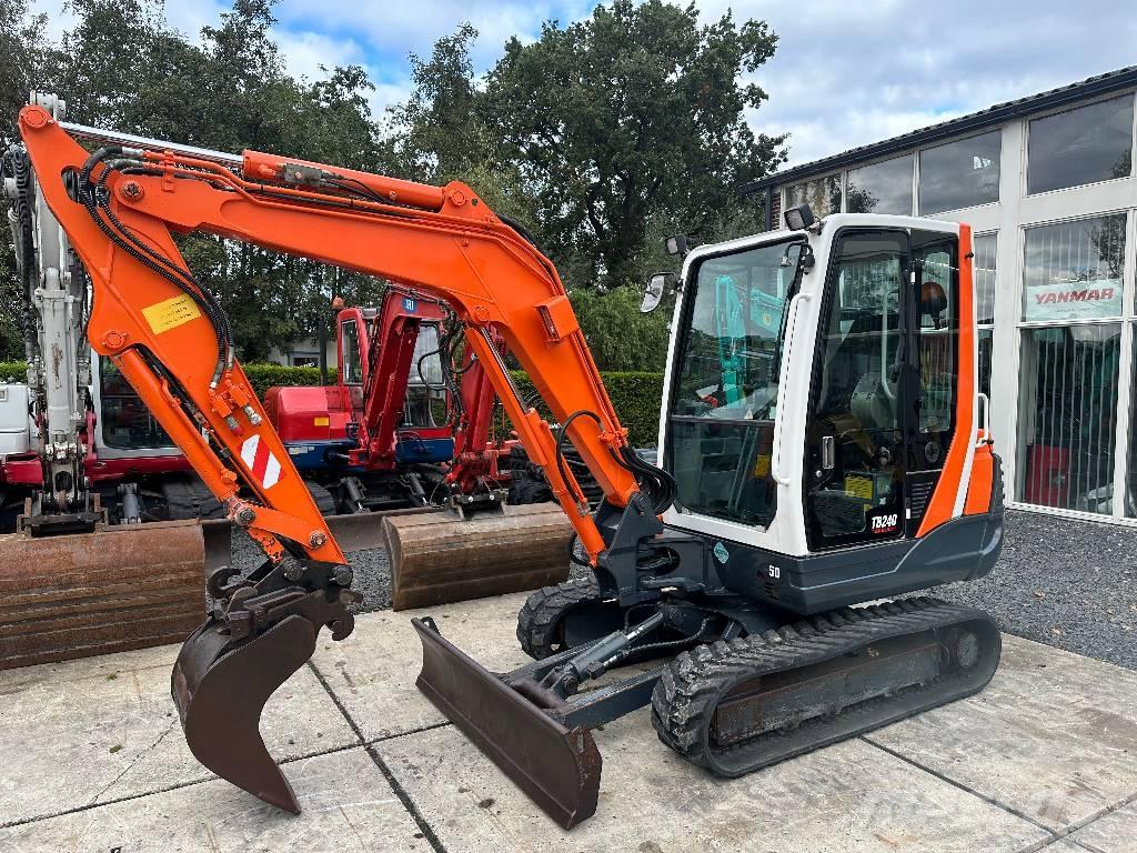 Takeuchi TB 235 CR Mini bageri <7t