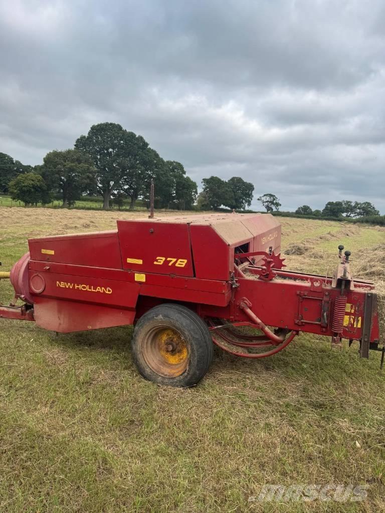 New Holland 378 Balirke za kockaste bale