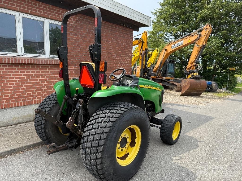 John Deere 4520 Kompaktni (mali) traktori