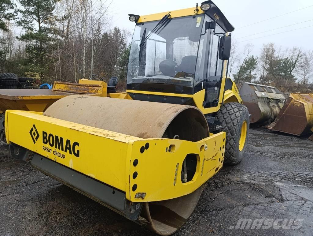 Bomag BW 213 Valjci sa jednim bubnjem
