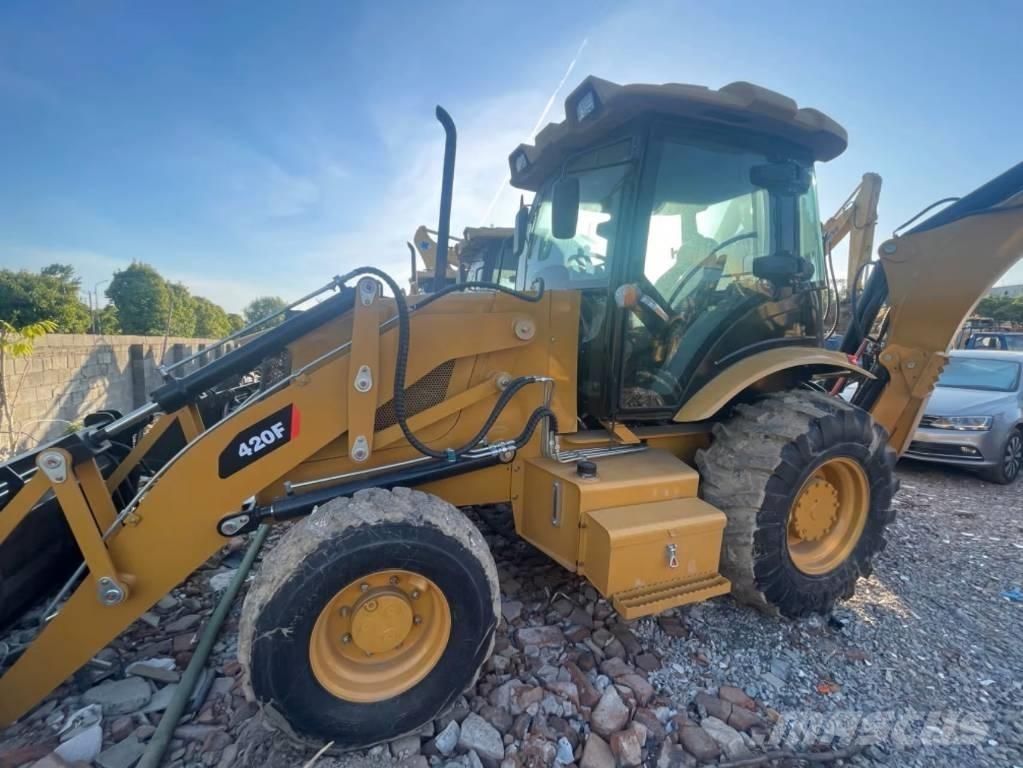 CAT 420F Utovarni rovokopači