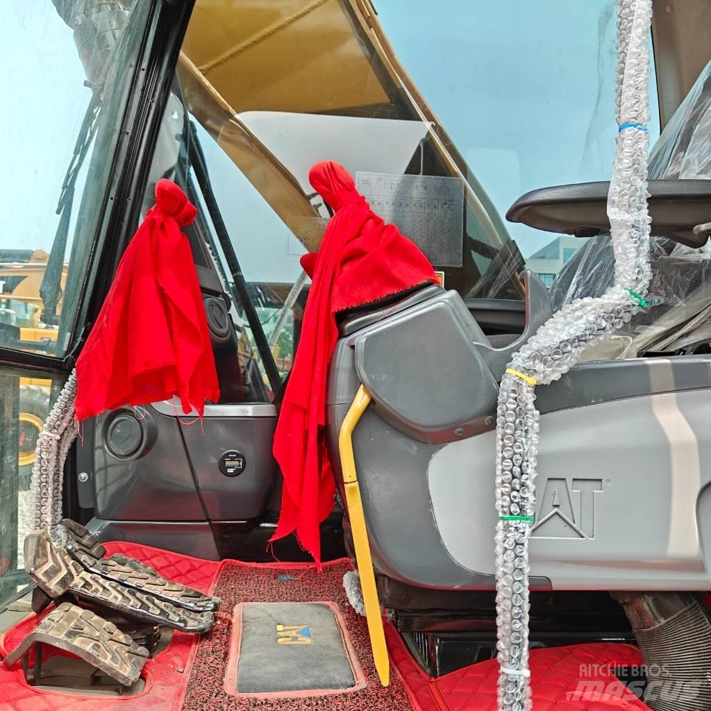 CAT 323D Bageri gusjeničari