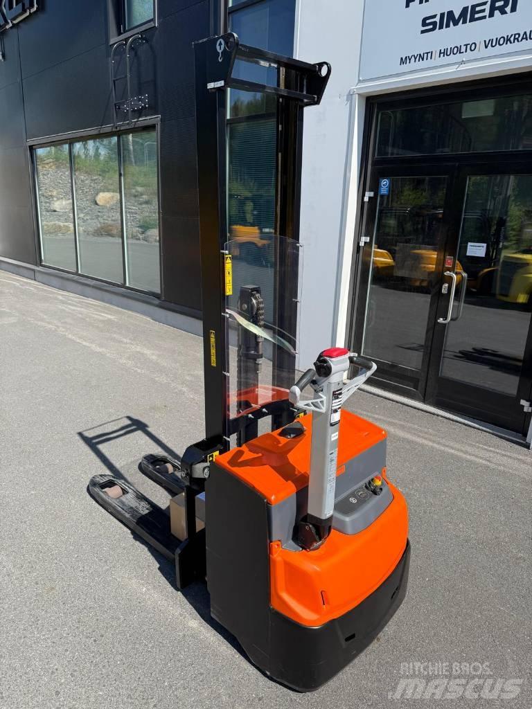 Rocla SWS12L Ručni električni viličar