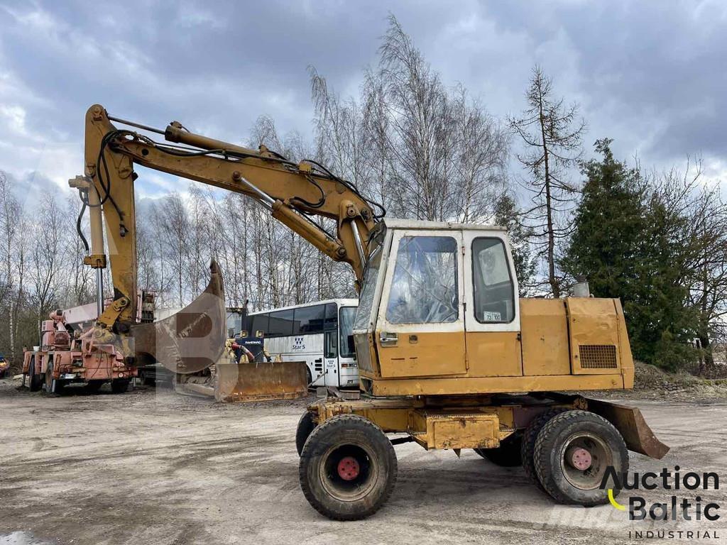 Liebherr A 900 C Bageri na kotačima