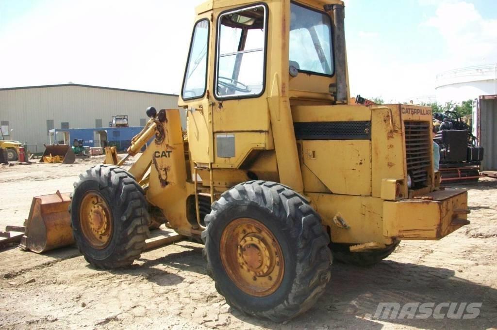 CAT 910 Utovarivači na kotačima