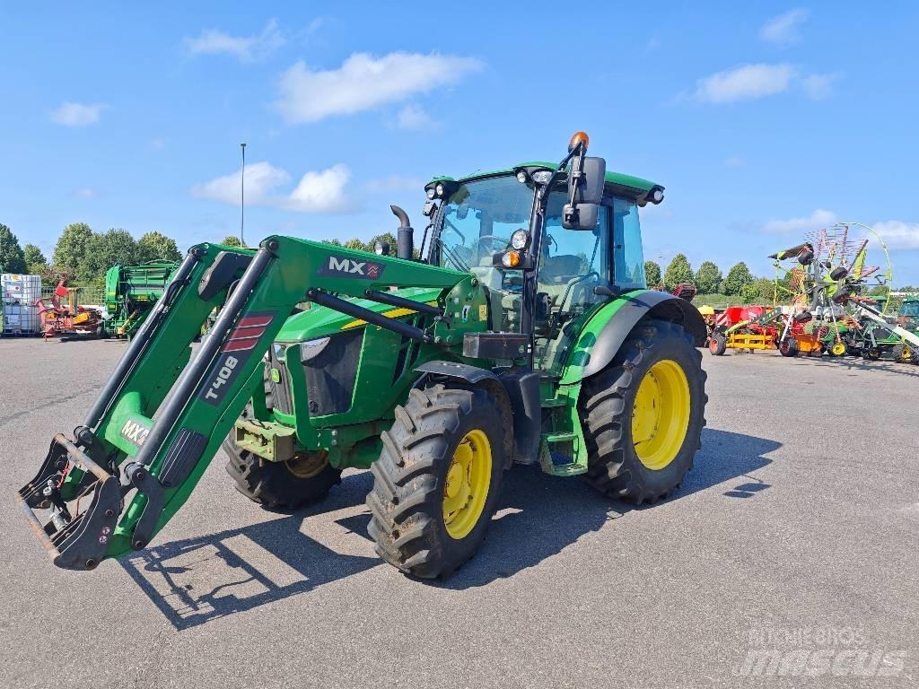 John Deere 5115 R Traktori
