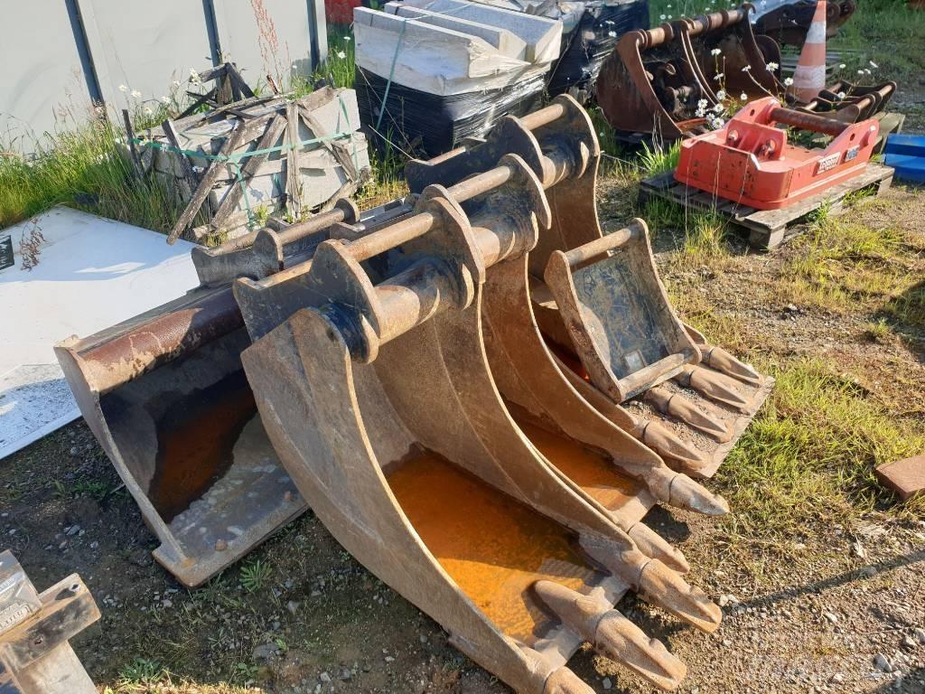 Komatsu PW118MR-11 Bageri na kotačima
