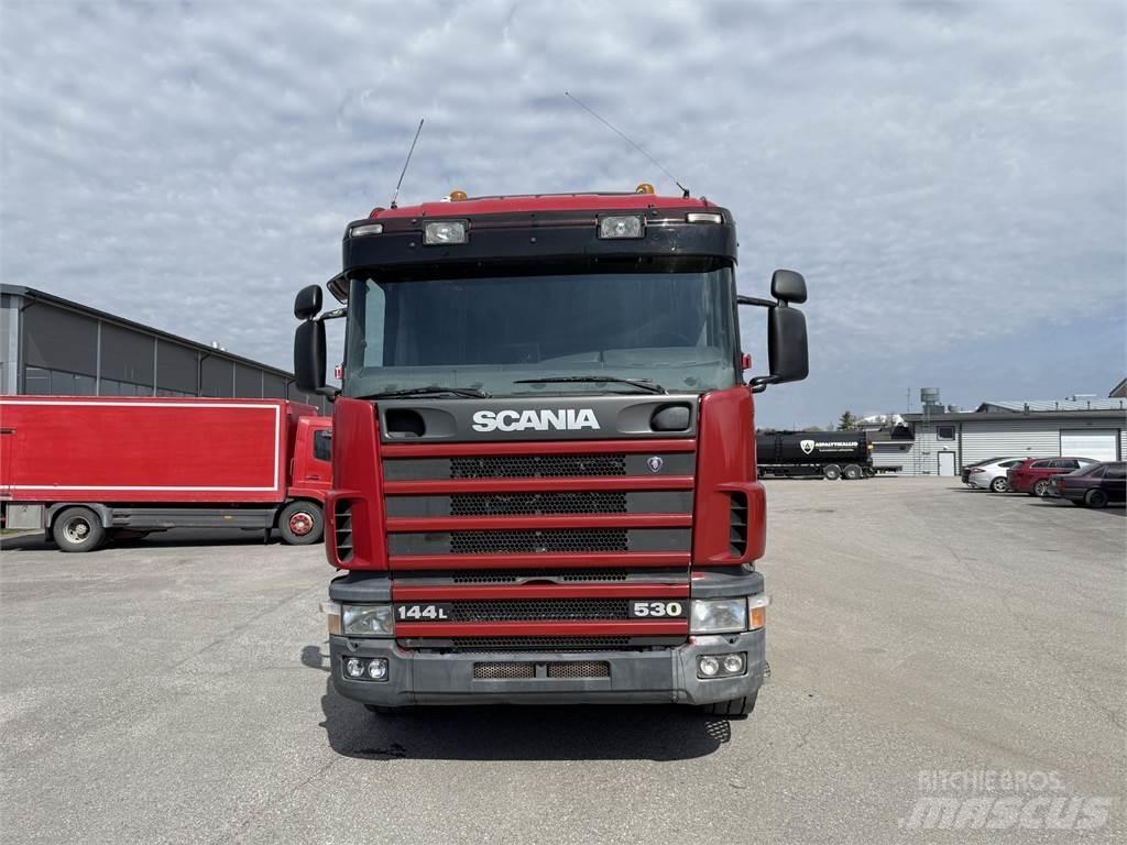 Scania R144 6X2 Rol kiper kamioni s kukama za dizanje
