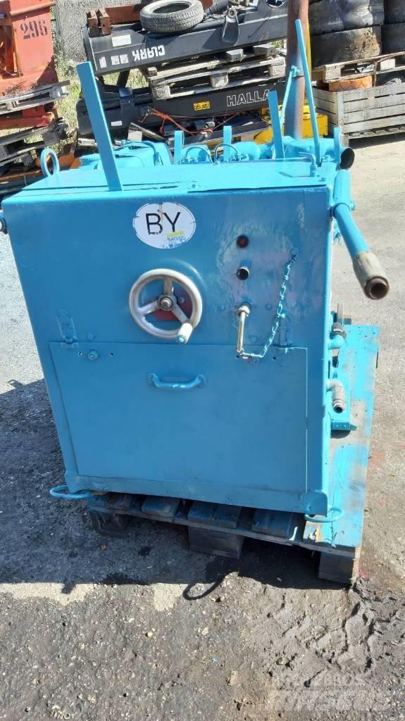 Hanix 32 HP Ostalo