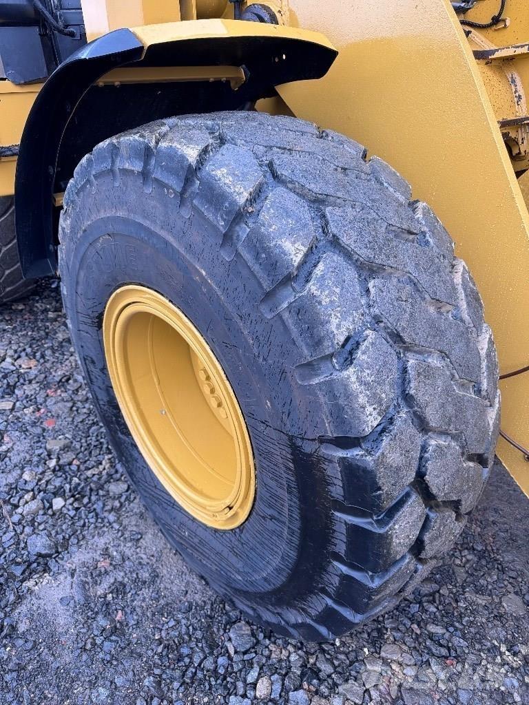 CAT 930 M Utovarivači na kotačima