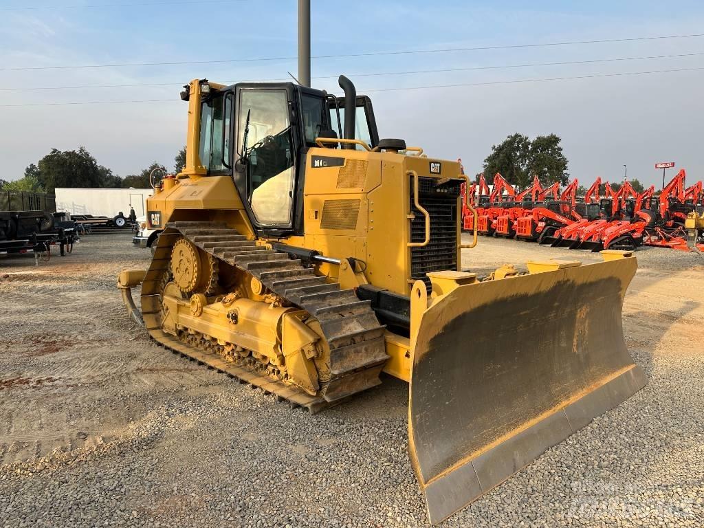 CAT D 6 N XL Buldožeri gusjeničari