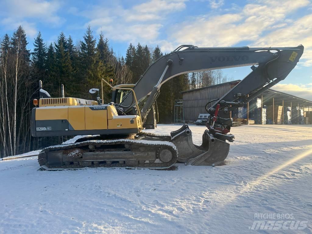 Volvo EC 250 D L Bageri gusjeničari