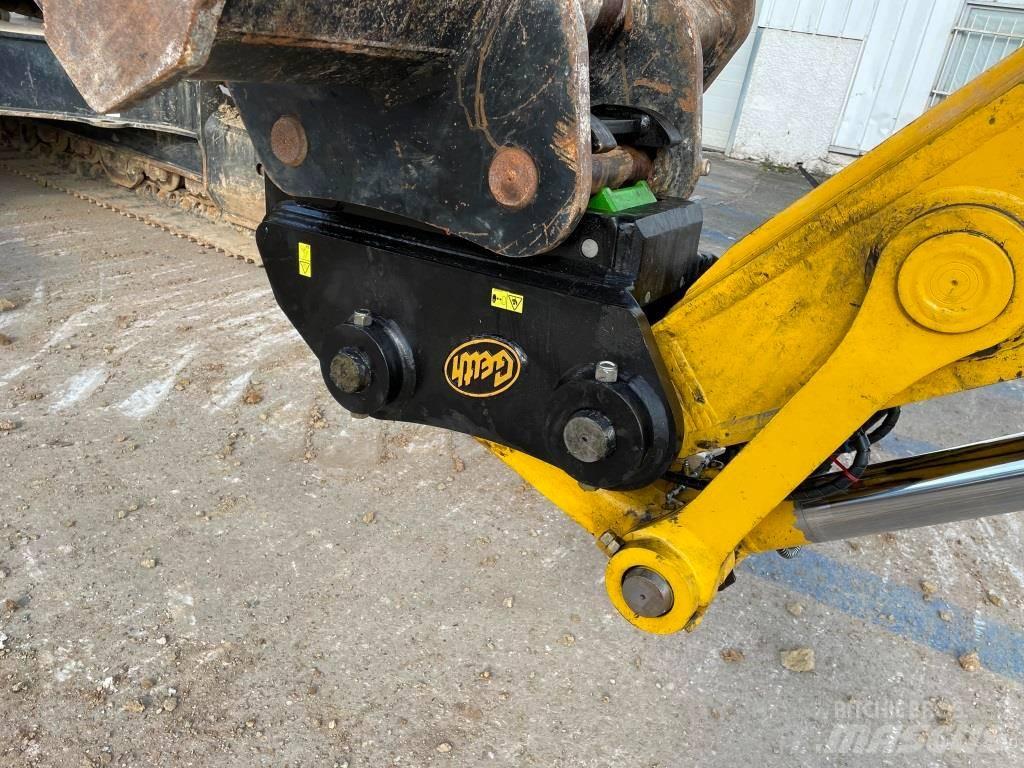 Komatsu PC240LC-11E0 Bageri gusjeničari