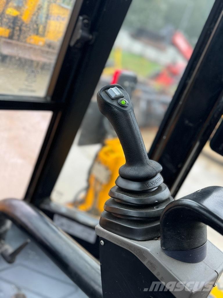 JCB 3 CX / compact Utovarni rovokopači