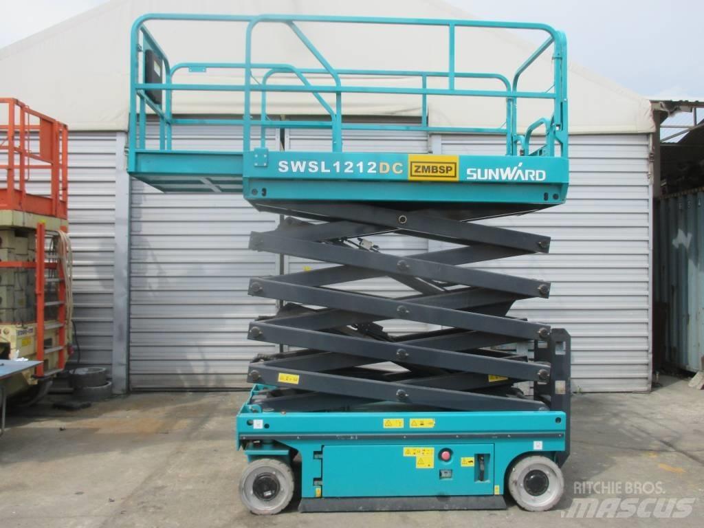 Sunward SWSL 1212 DC Škaraste platforme