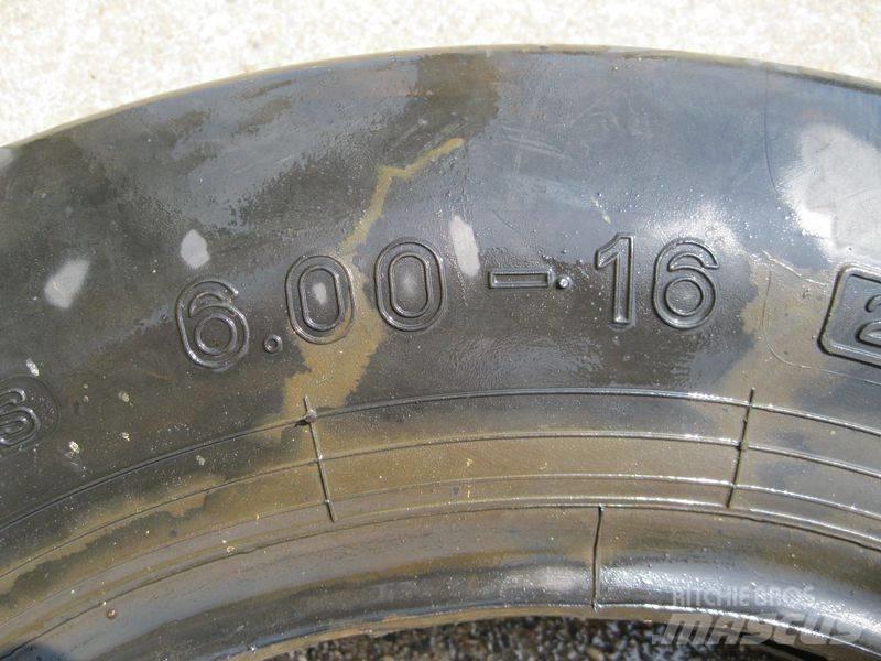 Pirelli 6.00-16 band Gume, kotači i naplatci