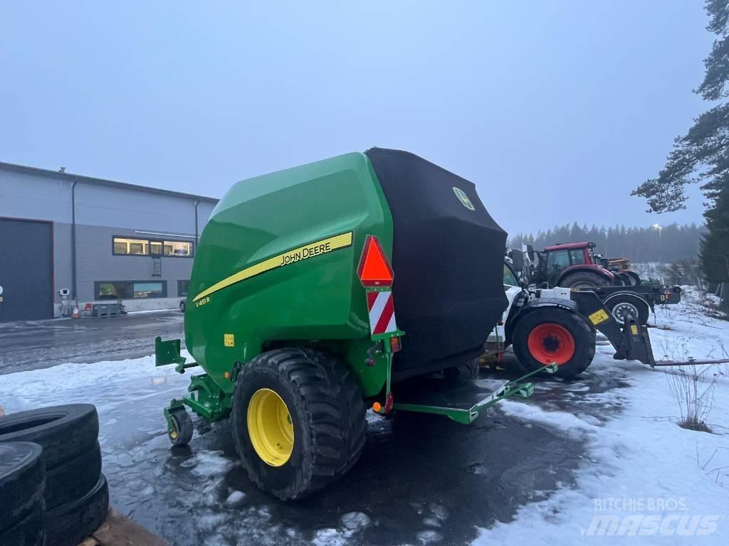John Deere V451R Rolo balirke