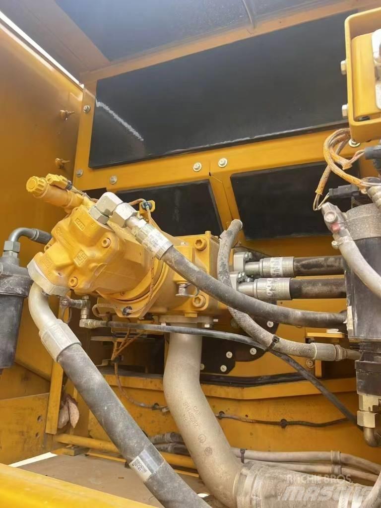CAT 336GC Bageri gusjeničari