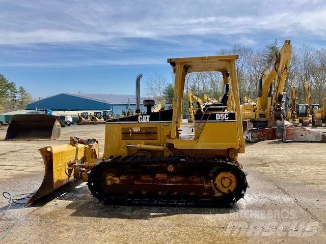 CAT D 5 C Buldožeri gusjeničari
