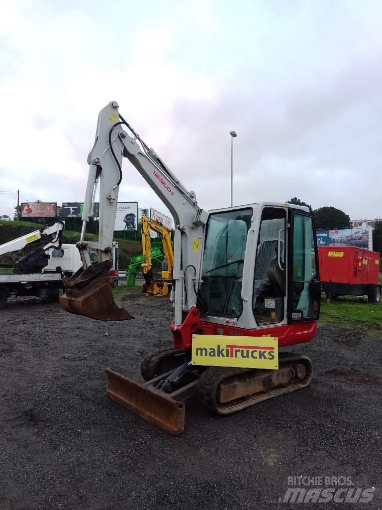 Takeuchi TB228 Mini bageri <7t