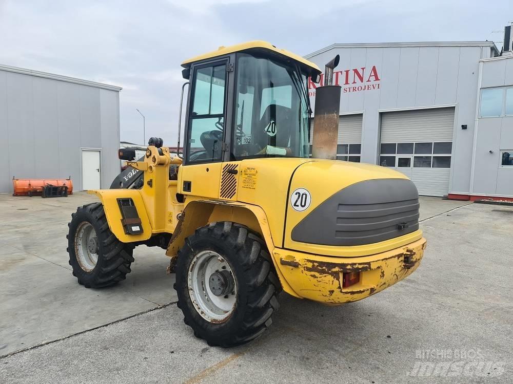 Volvo L 40 B Utovarivači na kotačima