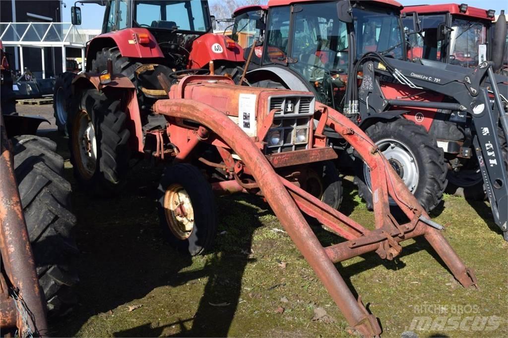 Case IH 383 Traktori