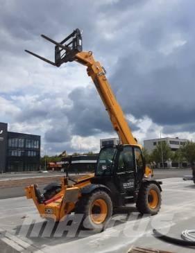 JCB 540-140 Teleskopski viličari