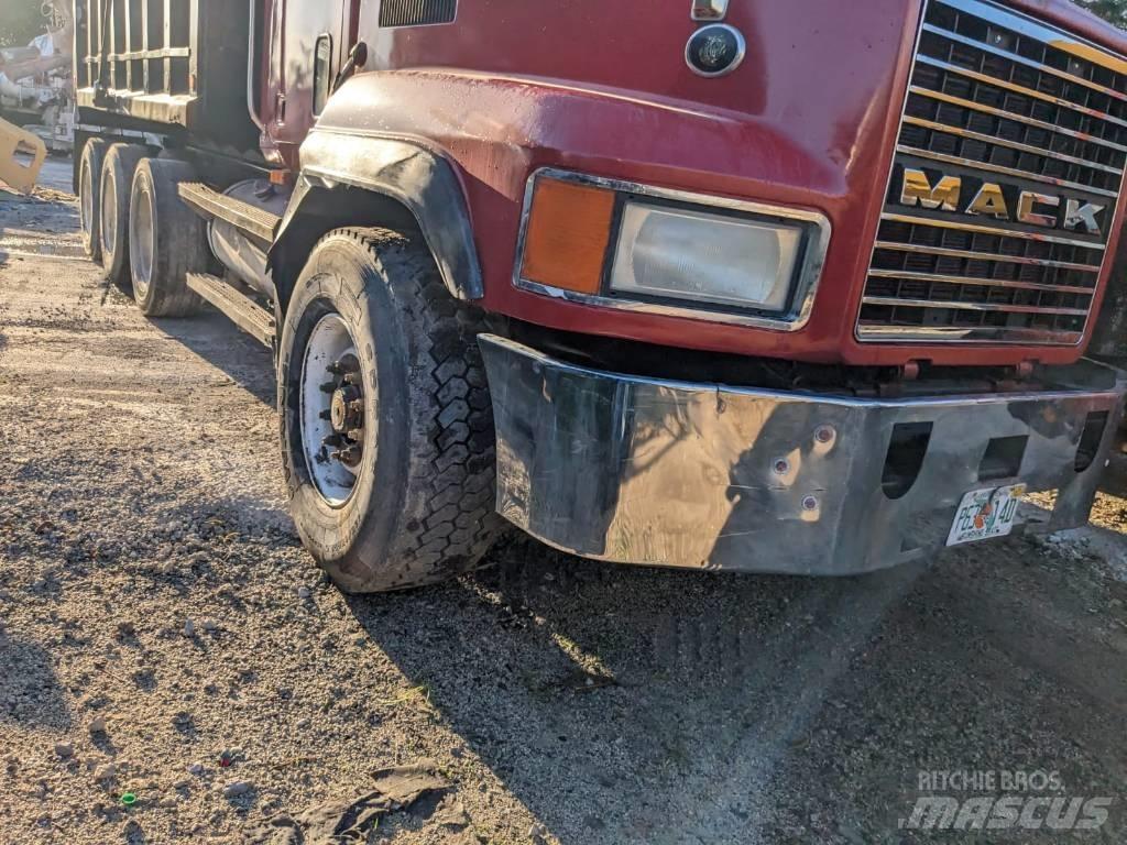 Mack CL 713 Kiper kamioni